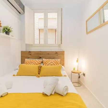 Luxury Duplex Plaza Del Pilar Apartman